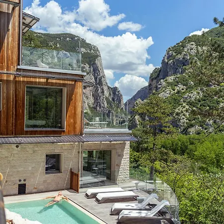 La Forestale Luxury Piano Terra- Appt * Acqualagna