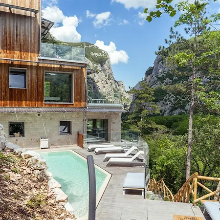 La Forestale Luxury Piano Terra- Appt Acqualagna